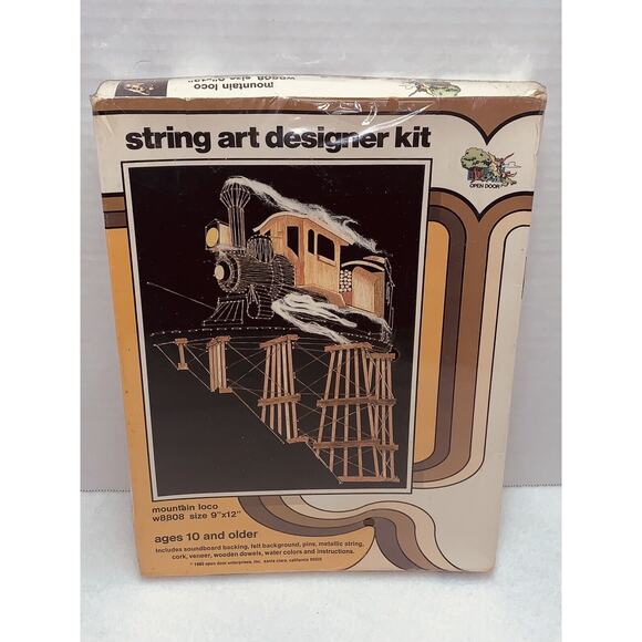 NOS String Art Designer Kit 1980 Mountain Loco Train Railroad Locomotive Sealed - Picture 2 of 11